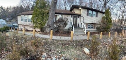 Building Photo - 35 Glen Cir