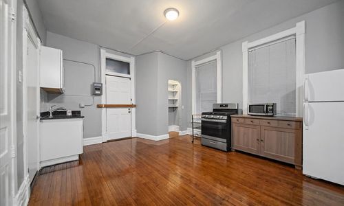 Building Photo - 1711 S Laflin St