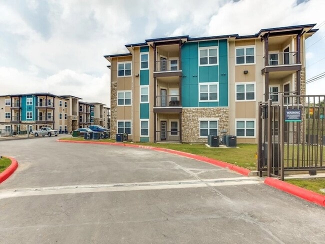 Building Photo - 14722 Nacogdoches Rd