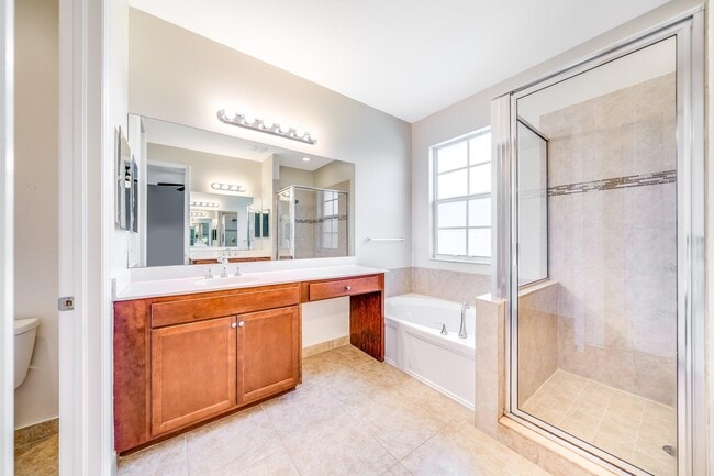 Building Photo - 4543 Tara Cove Way