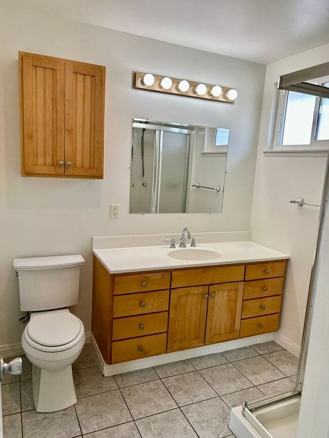 Building Photo - FANTASTIC 4BD 1&3/4BA HOUSE FOR LEASE ON CUL-DE-SAC!