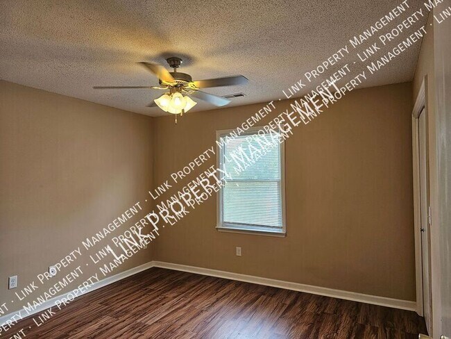 Building Photo - 5364 Haisten Ct