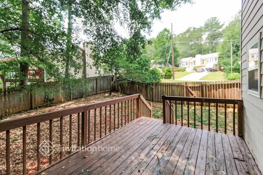 Building Photo - 415 Rocky Cove Trail