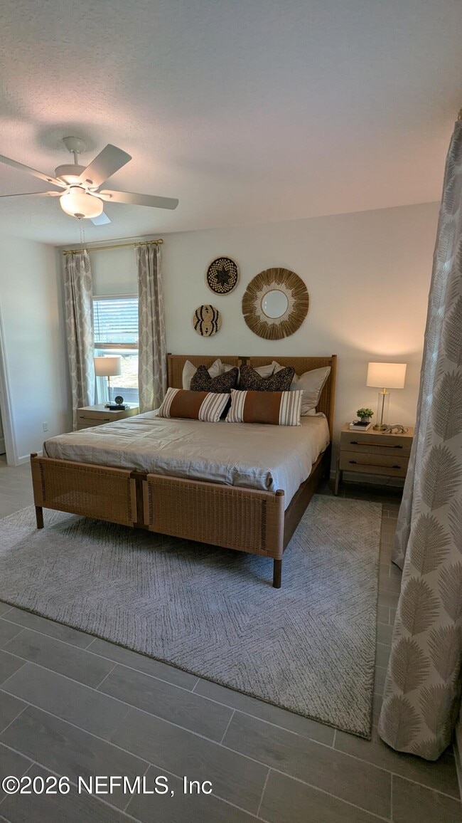 Building Photo - 15615 Thomas Crk Wy