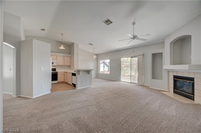 Building Photo - 6201 E Lake Mead Blvd