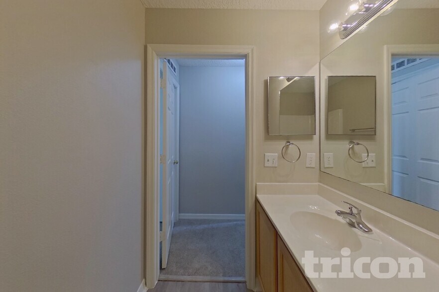 Building Photo - 8768 Merseyside Ct