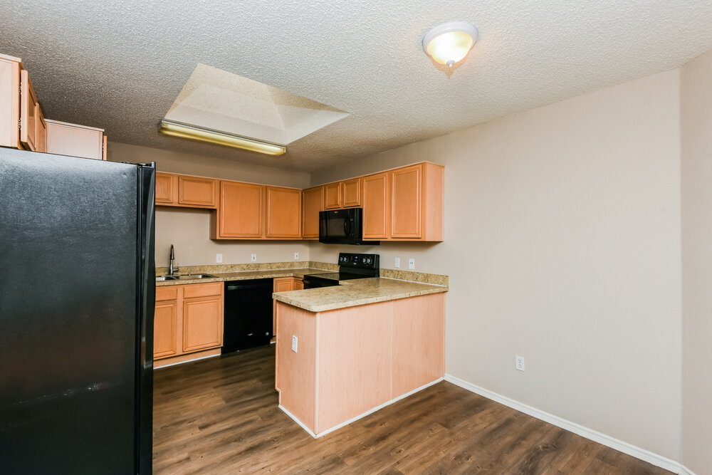 Building Photo - 10408 Morning Dew St