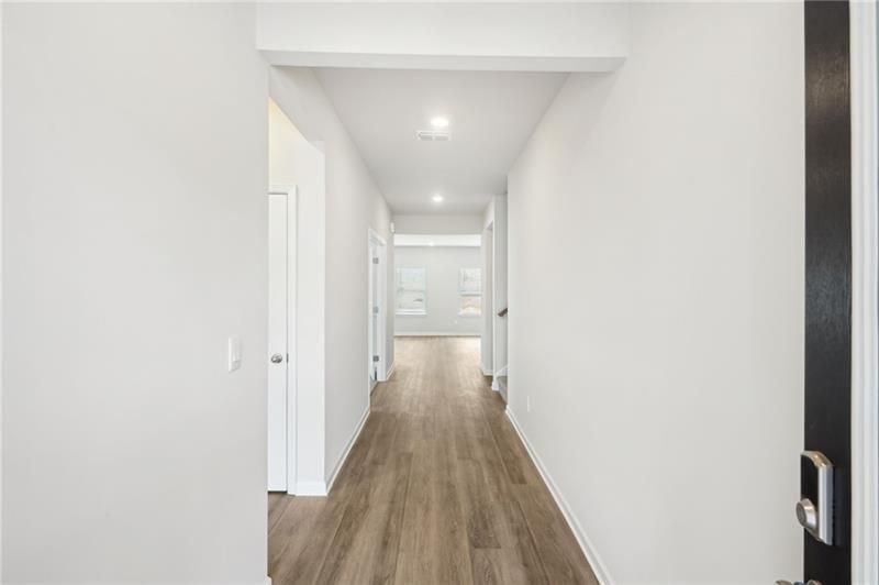 Building Photo - 26 Hemlock Ct