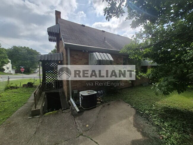 Building Photo - 501 Hallam Ave