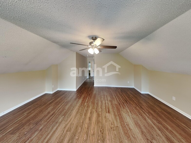 Building Photo - 2253 Joann Dr