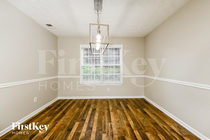 Building Photo - 308 Waltrip Ct