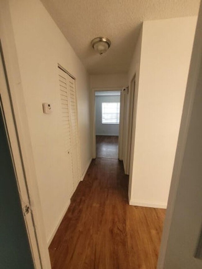 Building Photo - 103 Riverside Drive 4, Coral Springs, FL 3...