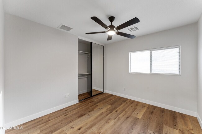 Building Photo - 8463 E Natal Cir