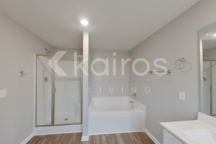 Building Photo - 35 E Luminous Way