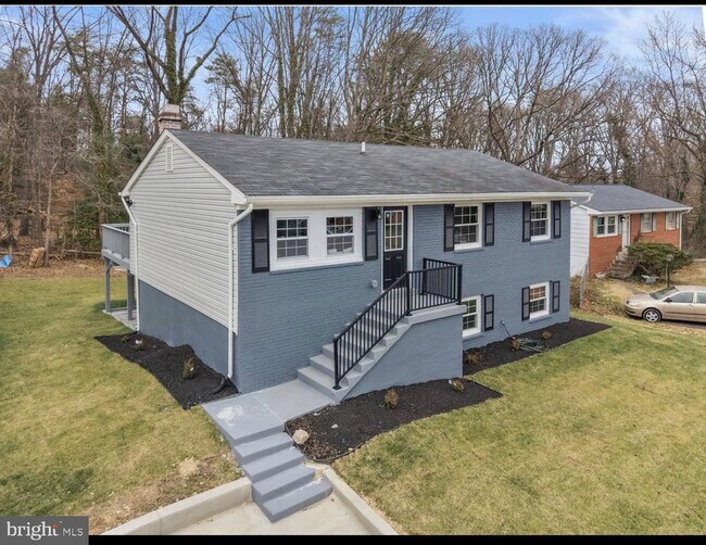Building Photo - 4604 Kentwood Ln