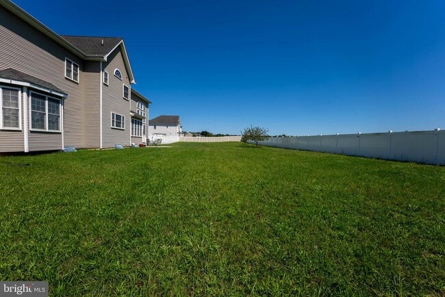 Building Photo - 516 Rachel Dr