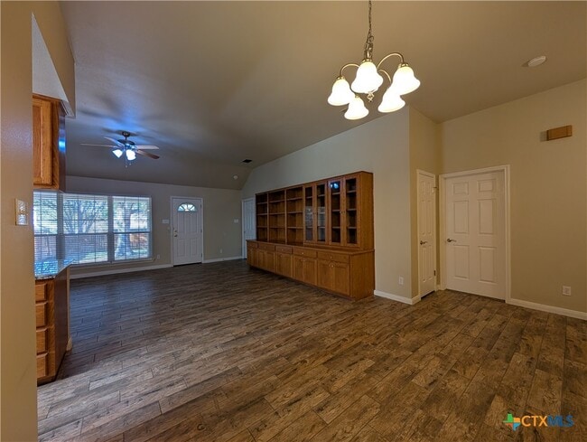 Building Photo - 1662 Lantana Cir