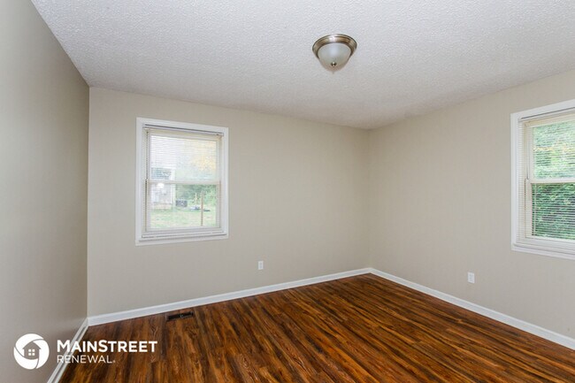 Building Photo - 2408 Marlowe Ave