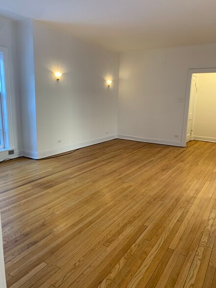 Building Photo - 1509 Oak Ave