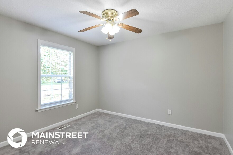 Building Photo - 16 Sodan Dr