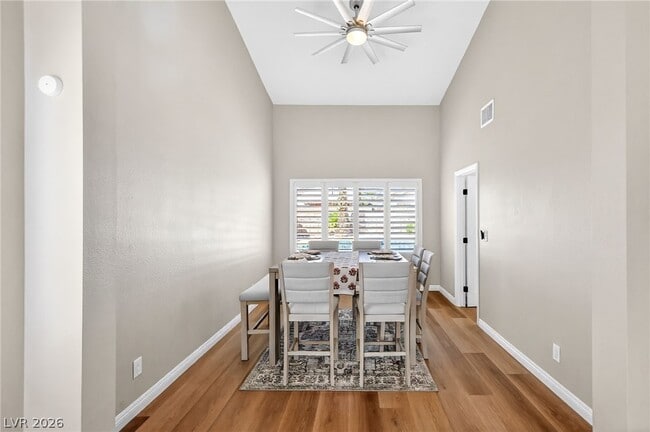 Building Photo - 4835 Illustrious St