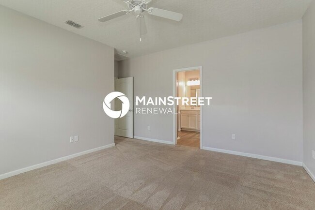 Building Photo - 3 Bedroom Pet-Friendly Home in Jacksonvill...