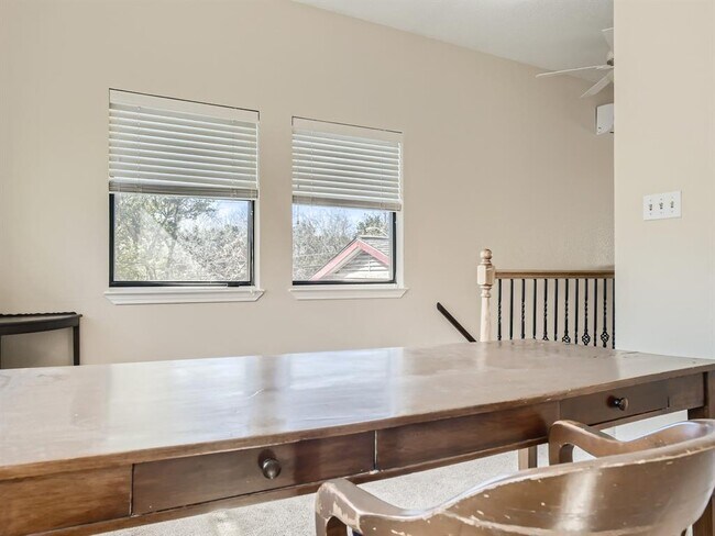 Building Photo - 1404 Norwalk Ln