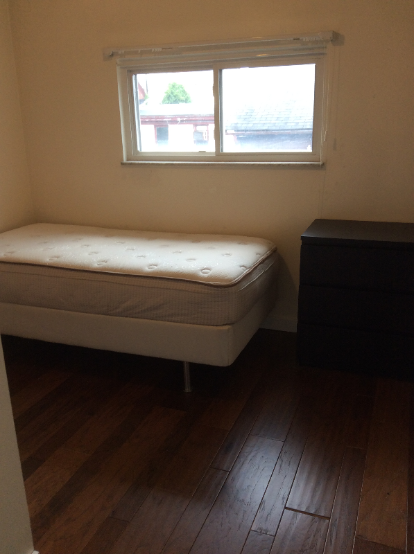 Building Photo - 516 Cato St