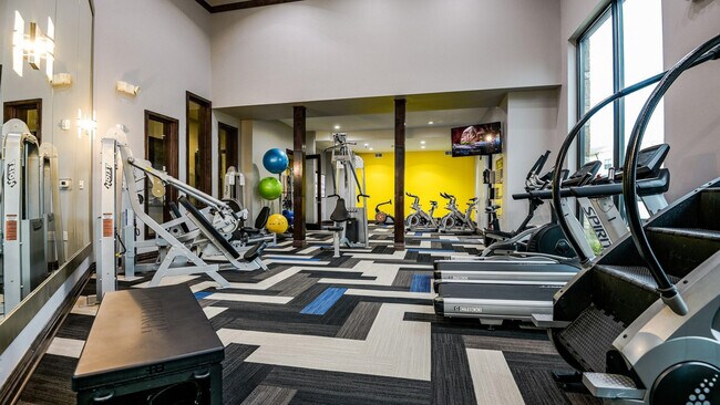 Building Photo - 5353 Las Colinas Blvd
