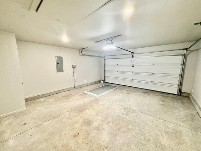 Building Photo - 12329 SW 31st St