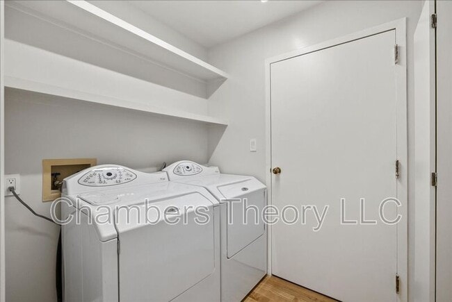 Building Photo - 1530 Key Blvd