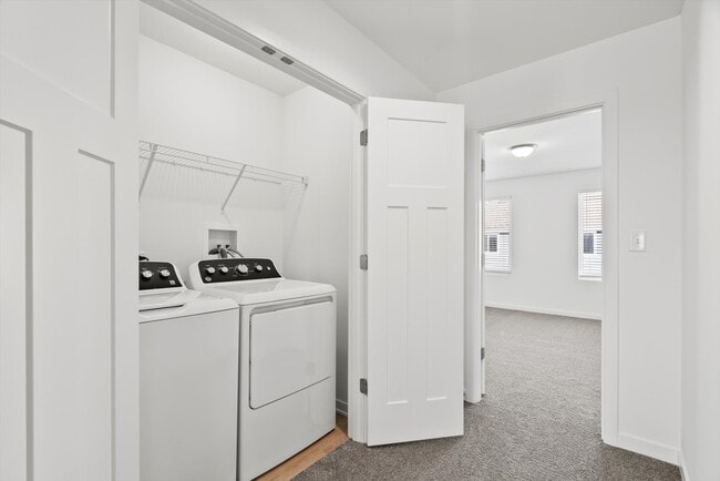 Building Photo - 1124 Gillespie Ln