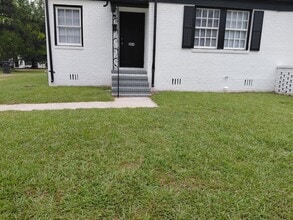 Building Photo - We have your new home