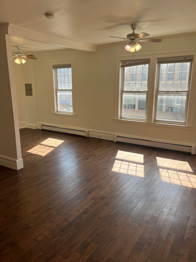 Building Photo - Shore Bangs Properties