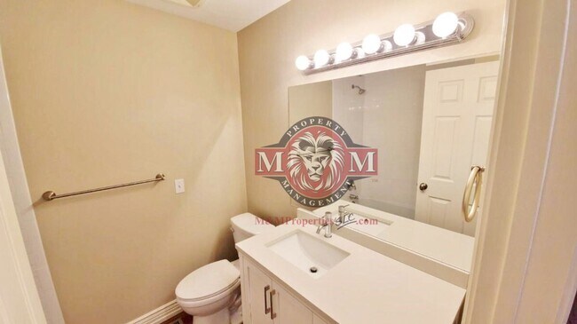 Building Photo - 5 Bd 3 Ba Remodeled Home in Midvale
