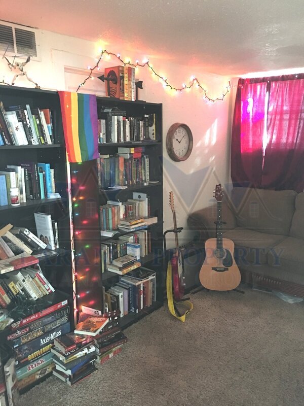 Building Photo - 315 E Flint St