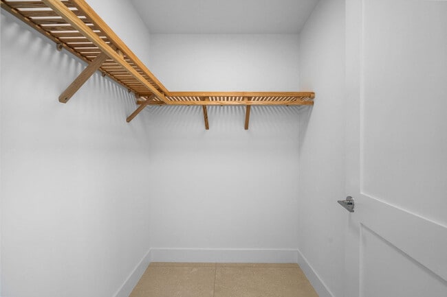 Building Photo - 151 N Seabreeze Blvd