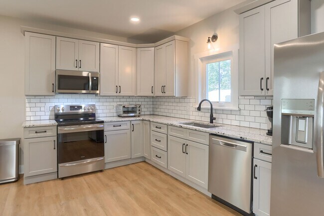 Building Photo - 1232 Lafayette St