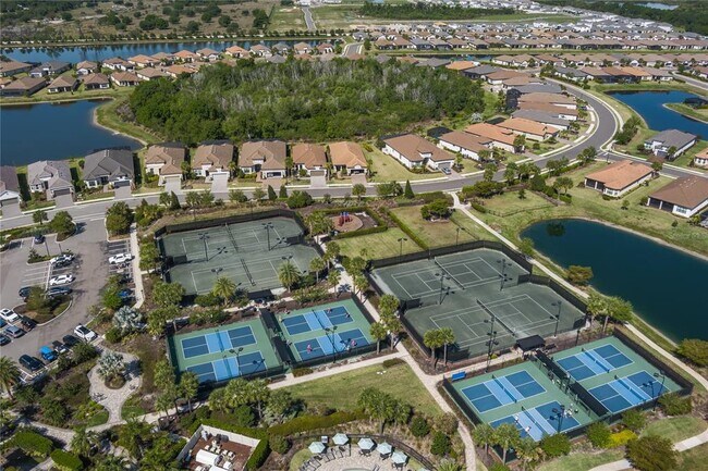 Building Photo - 10413 Highland Park Pl