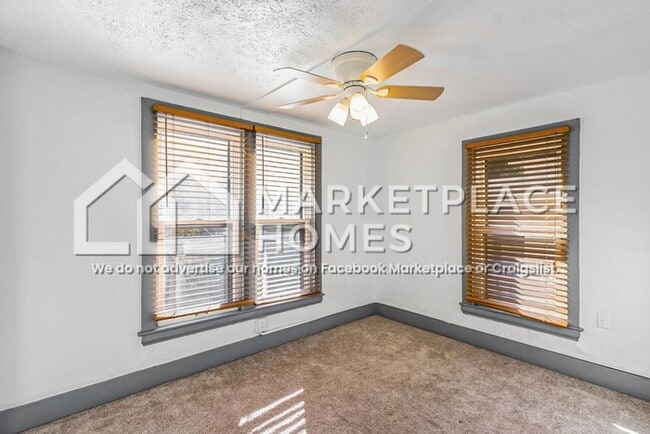 Building Photo - 718 Oak St