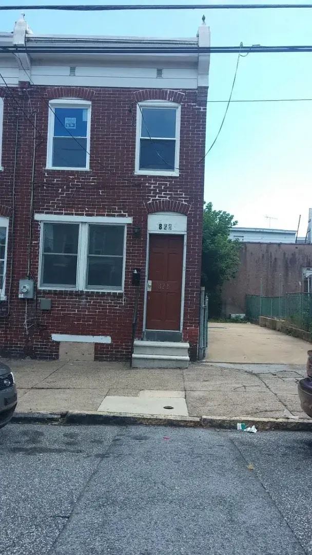 Building Photo - 822 Anchorage St
