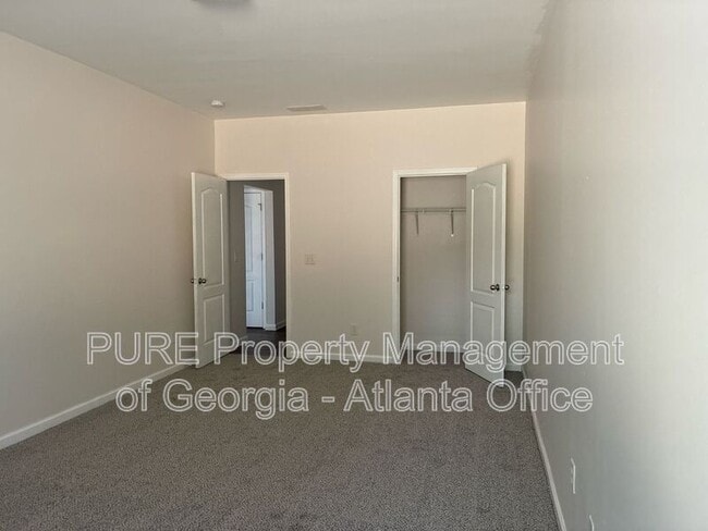 Building Photo - 1424 Saphire Dr