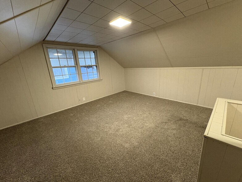 Building Photo - 218 W Capistrano Ave