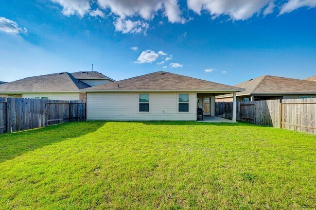 Building Photo - 22635 Busalla Trail