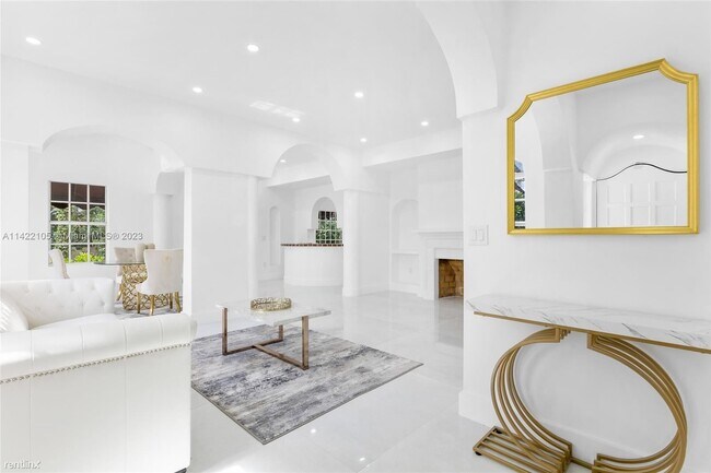 Building Photo - 5 br, 5.5 bath House - 4436 Alton Rd