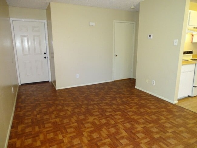 Building Photo - 300 Moursund Blvd