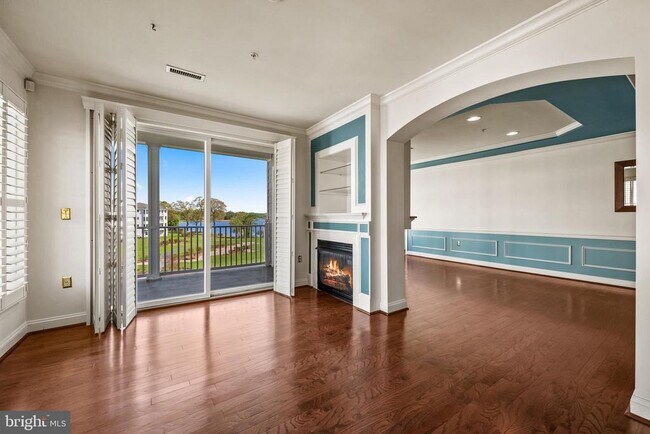 Building Photo - 4700 Water Park Dr