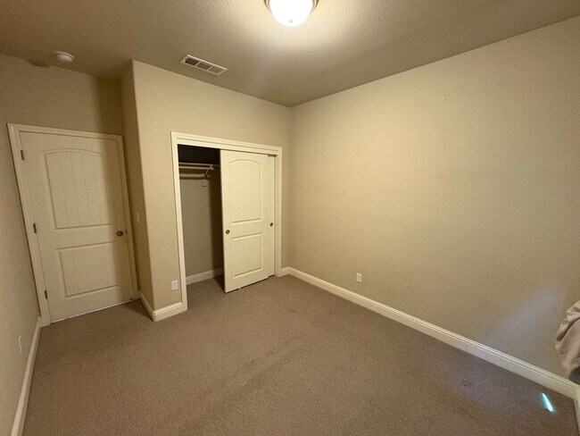 Building Photo - Lennar built home, coming soon!