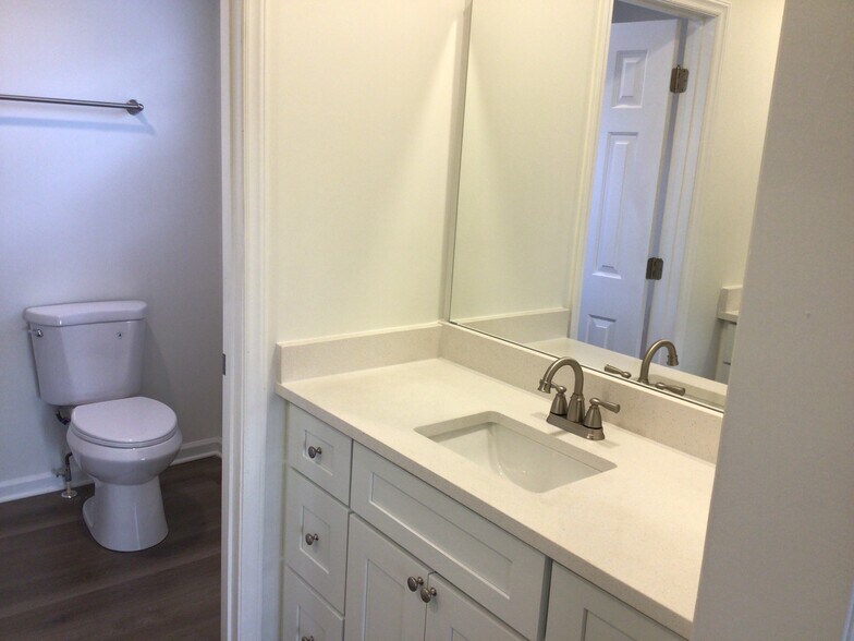 Building Photo - 141 Cameron Way Cir