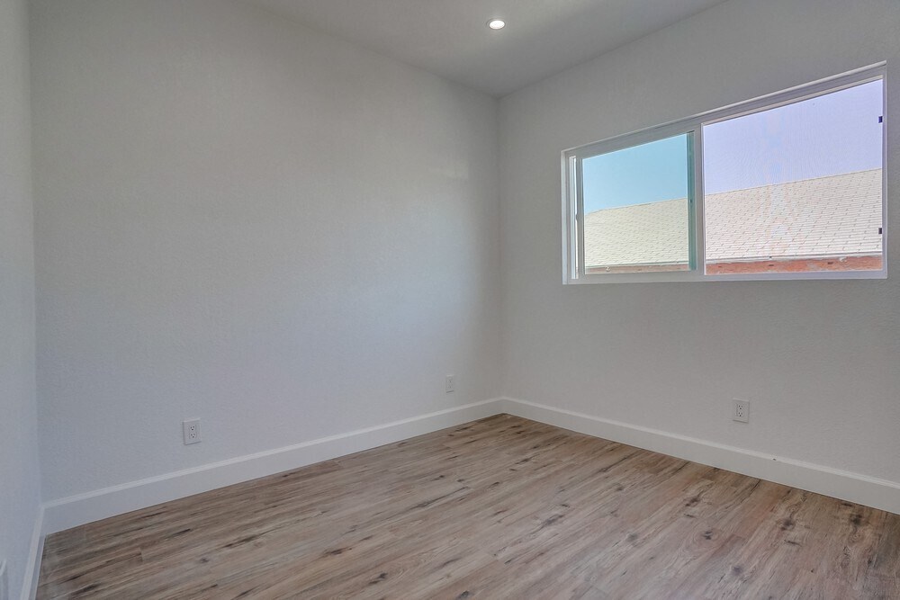 Building Photo - 2708 Cincinnati St